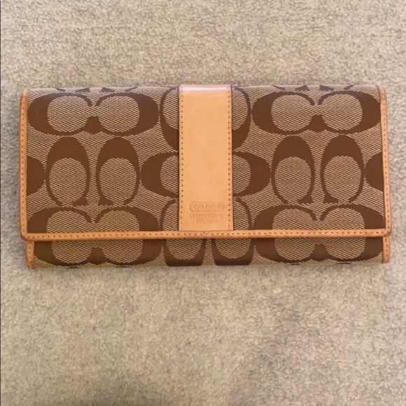 Coach long wallet